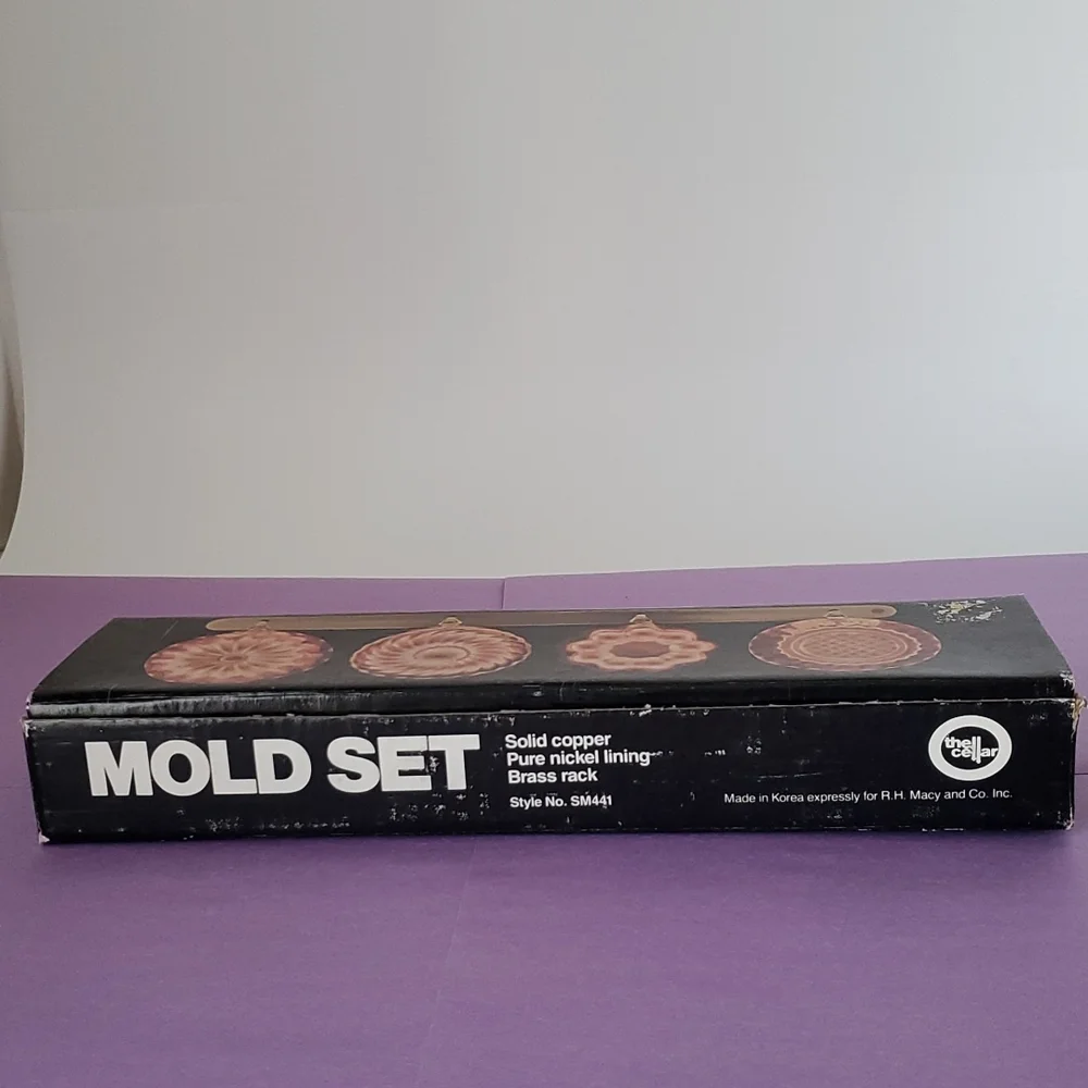 The Cellar 4 Piece Vintage Mold Set